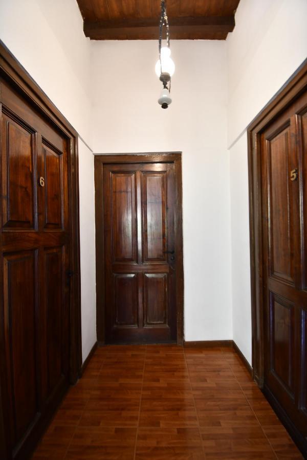 Hostal El Cerrito San Lorenzo San Lorenzo  Exteriör bild