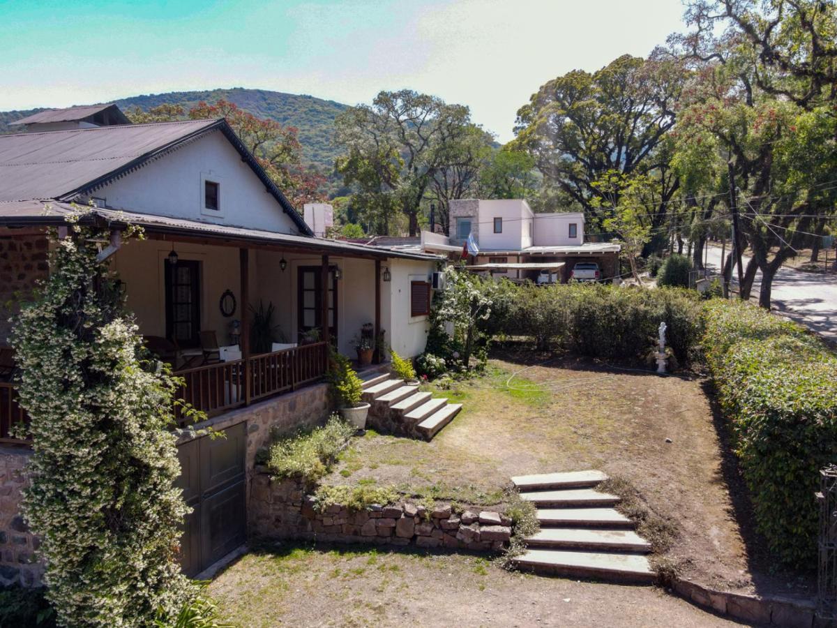 Hostal El Cerrito San Lorenzo San Lorenzo  Exteriör bild