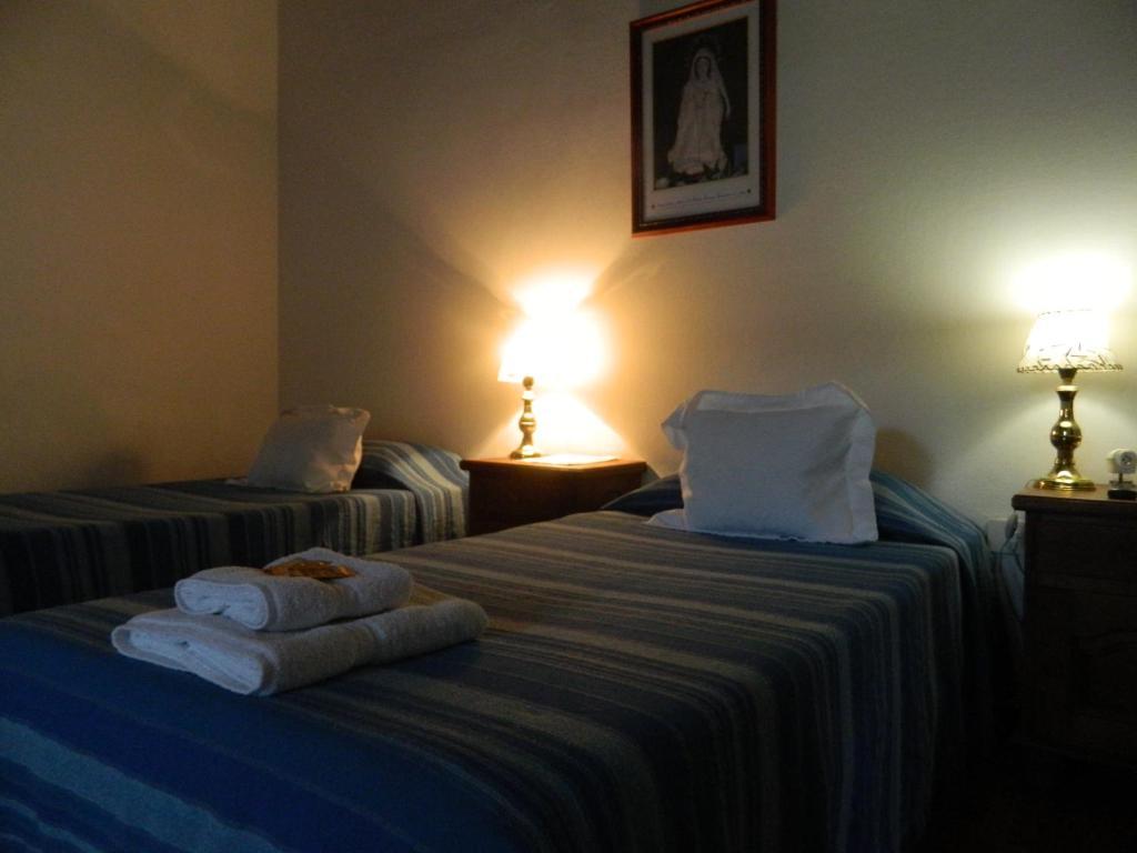 Hostal El Cerrito San Lorenzo San Lorenzo  Exteriör bild
