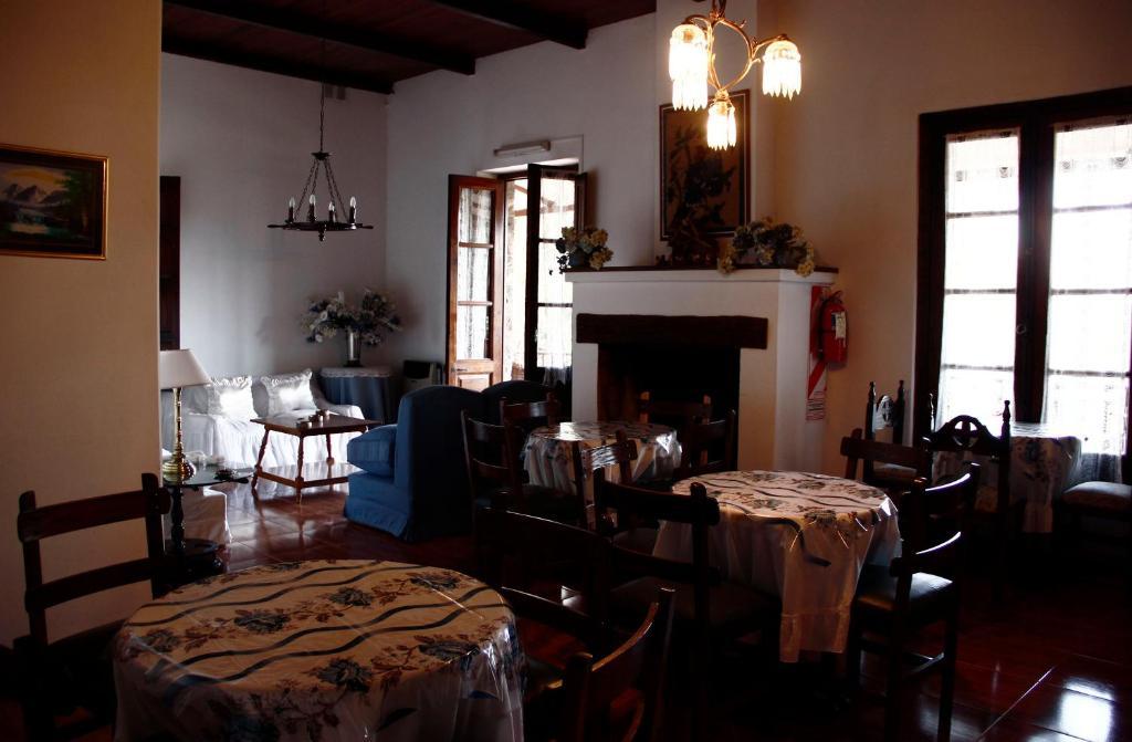 Hostal El Cerrito San Lorenzo San Lorenzo  Exteriör bild
