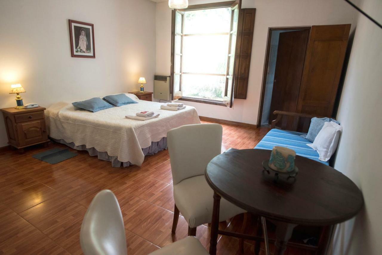Hostal El Cerrito San Lorenzo San Lorenzo  Exteriör bild