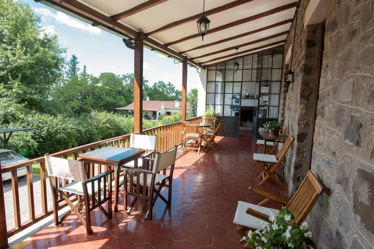 Hostal El Cerrito San Lorenzo San Lorenzo  Exteriör bild